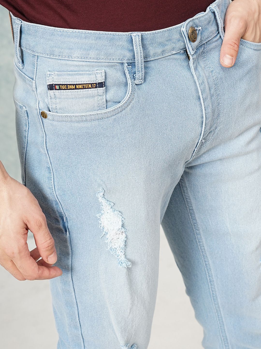 The Indian Garage Co Men Slim Fit Mildly Distressed Jeans