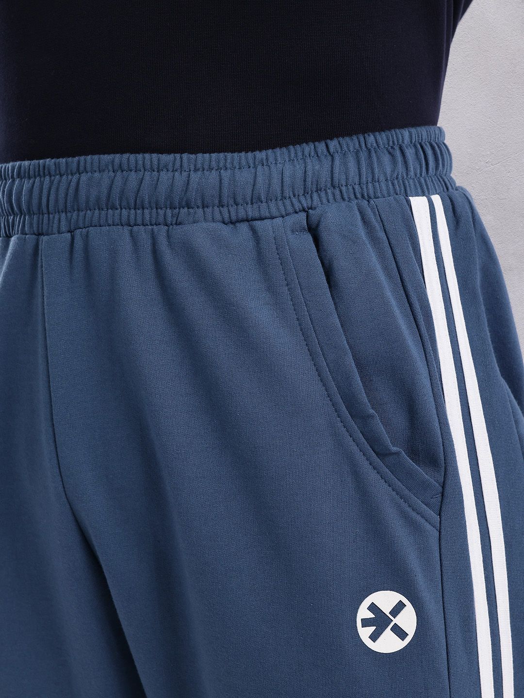 HRX by Hrithik Roshan Men Side Stripe Yoga Joggers