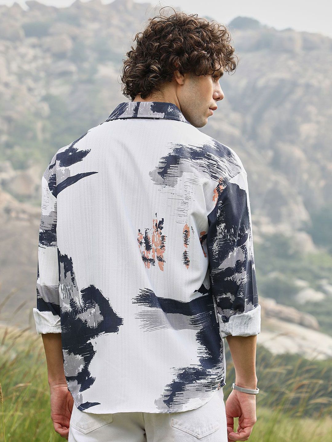 Campus Sutra Men Comfort Opaque Printed Casual Shirt