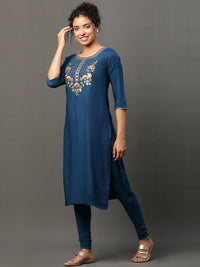 AURELIA Floral Yoke Design Thread Work Straight Kurta