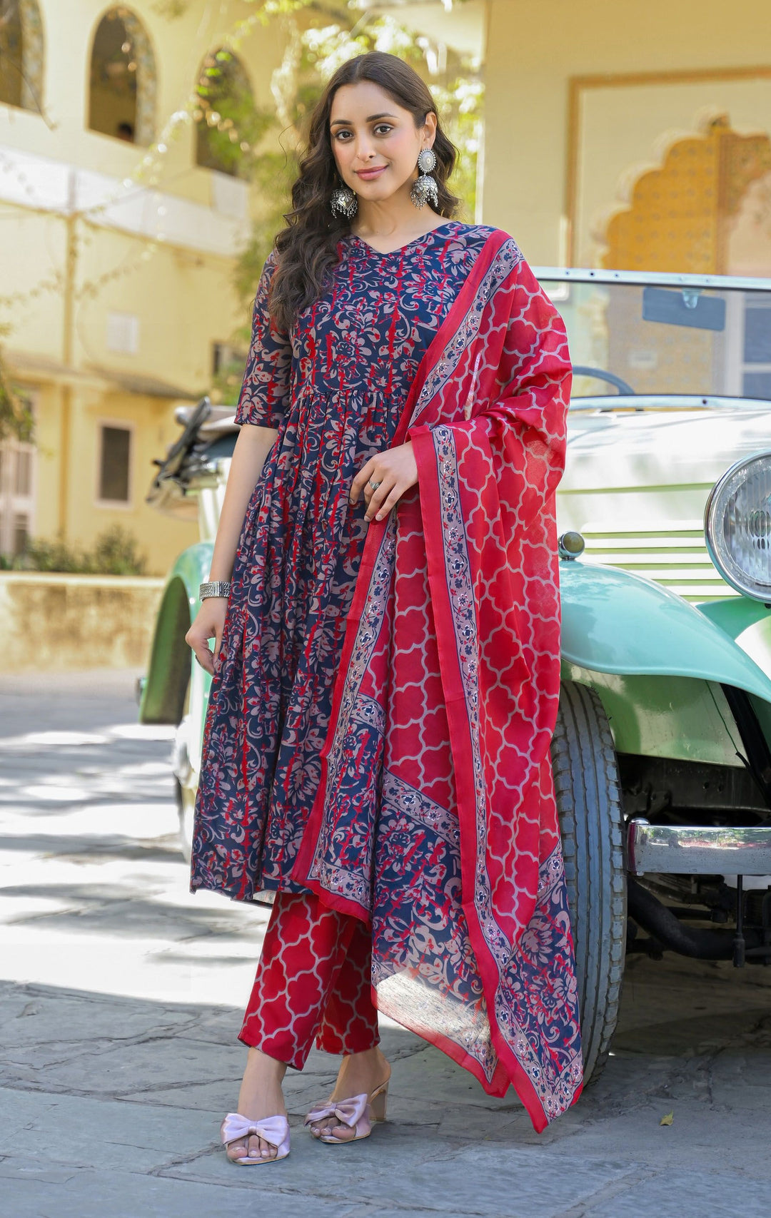 KALINI Women Floral Printed Regular Kurta with Trousers & With Dupatta
