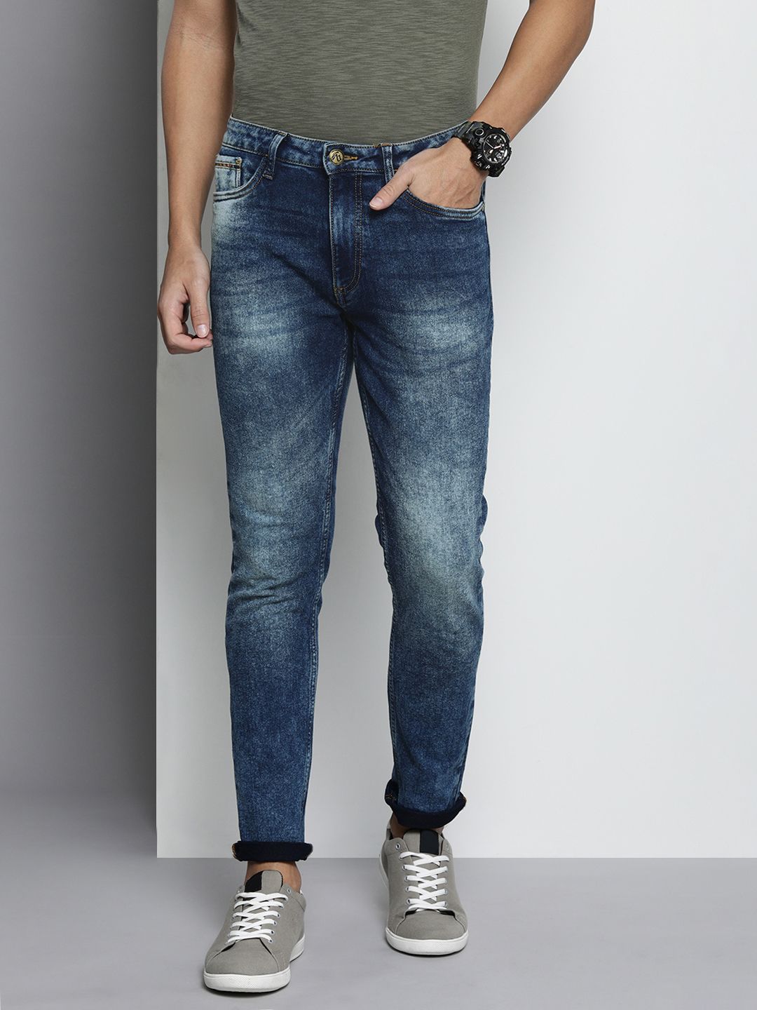 The Indian Garage Co Men Slim Fit Light Fade Stretchable Jeans