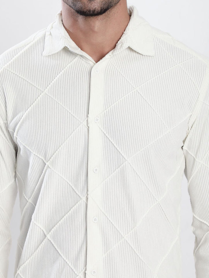 Bene Kleed Men Slim Fit Textured Spread Collar Casual Shirt