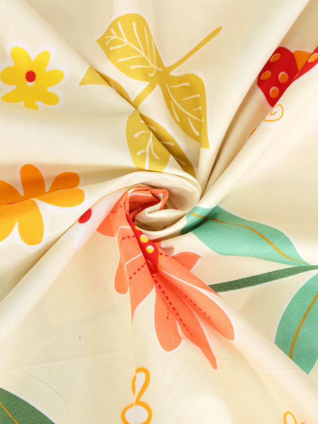 KLOTTHE Yellow & Red Floral 300 TC King Bedsheet with 2 Pillow Covers
