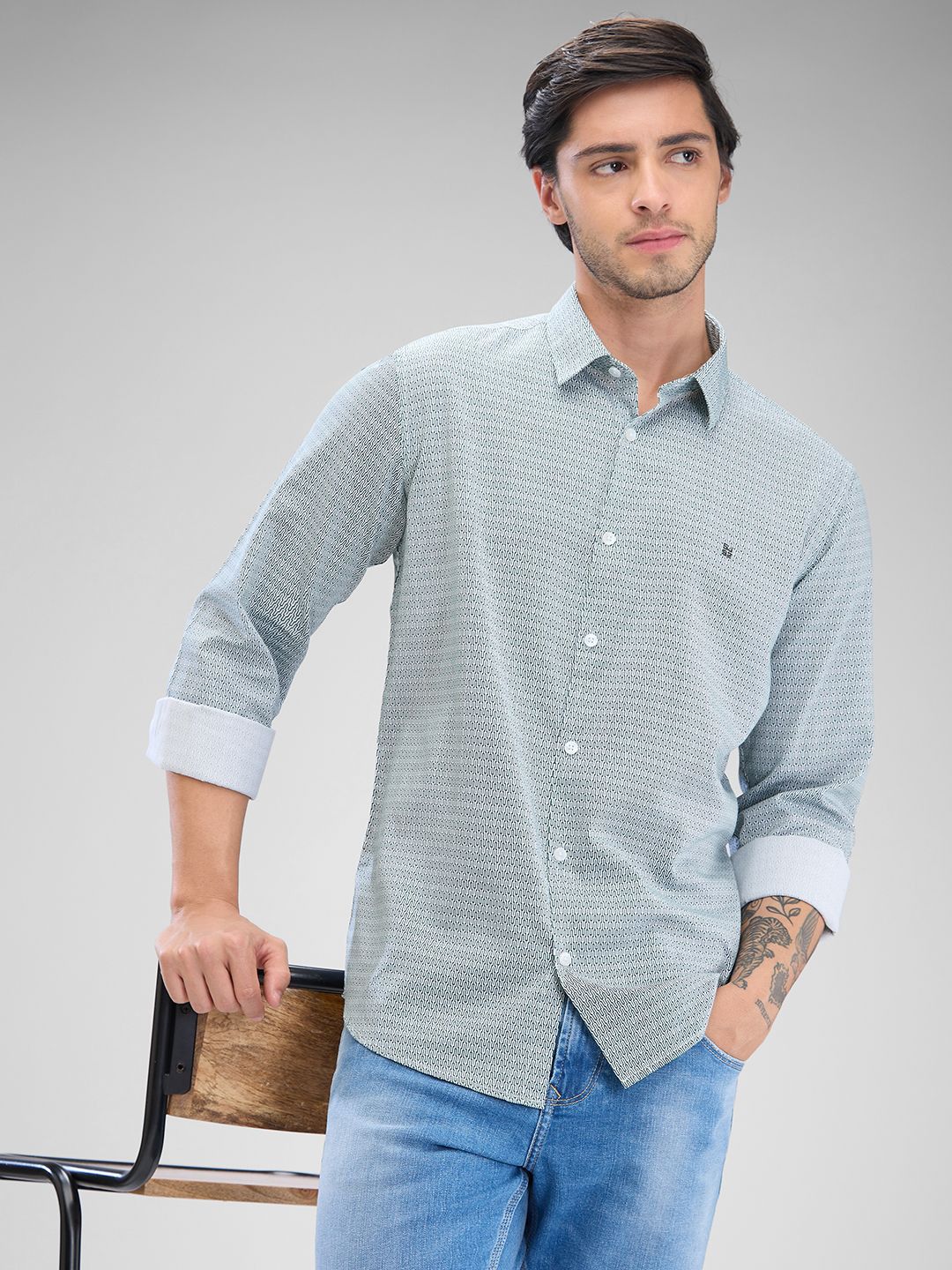 SPYKAR Men Slim Fit Opaque Micro Ditsy Printed Spread Collar Pure Cotton Casual Shirt