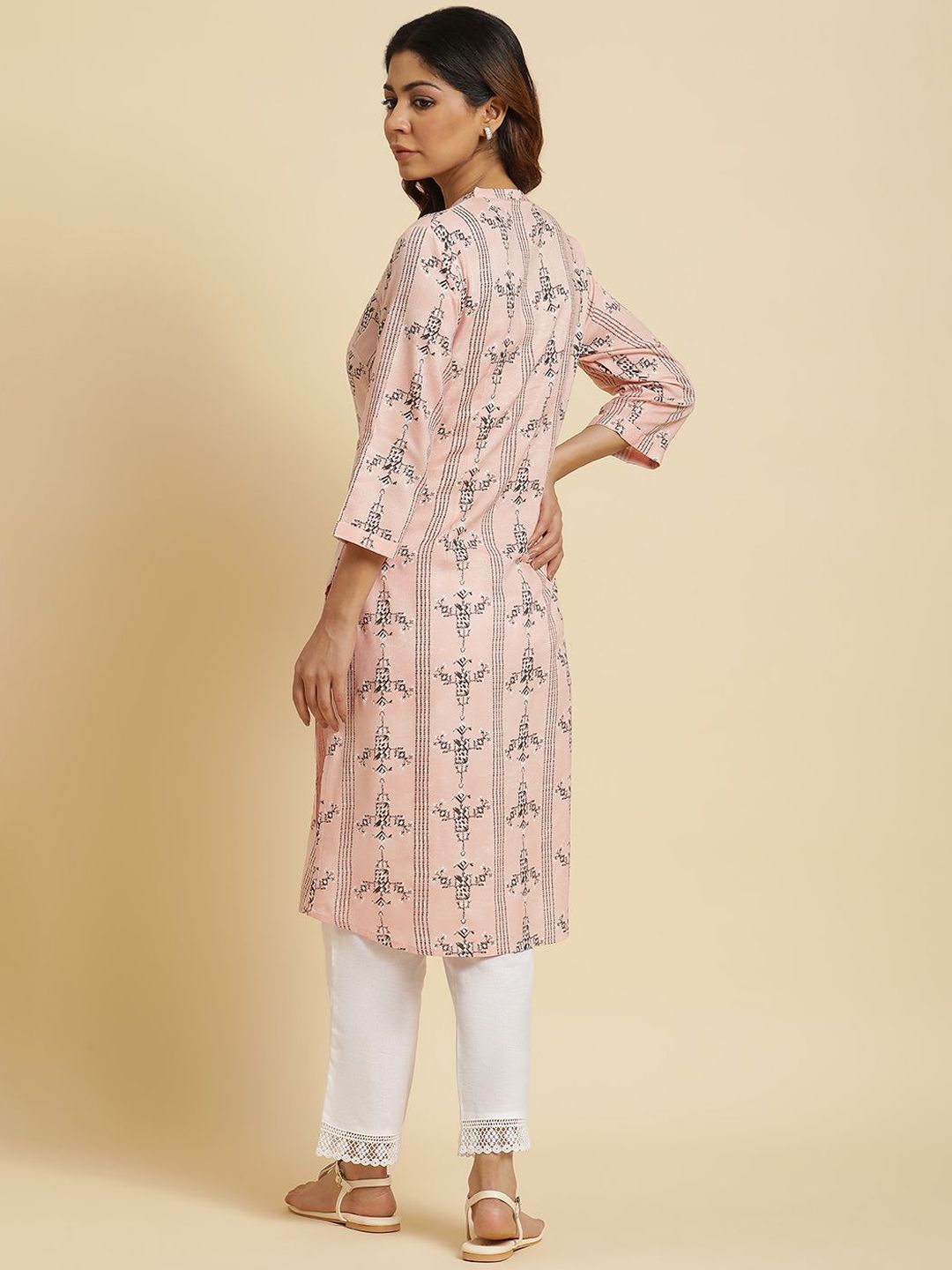W Abstarct Printed Mandarin Collar Straight Kurta