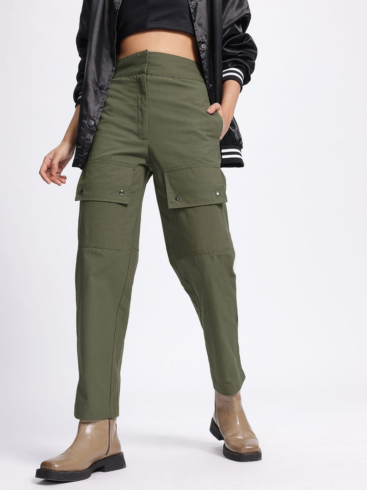 DressBerry Women Structured Finesse Regular Fit Trouser