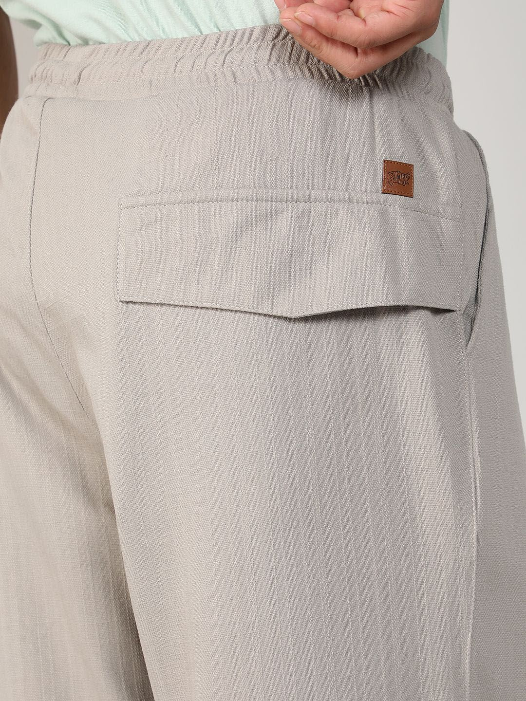 Campus Sutra Men Comfort Mid-Rise Easy Wash Formal Trousers