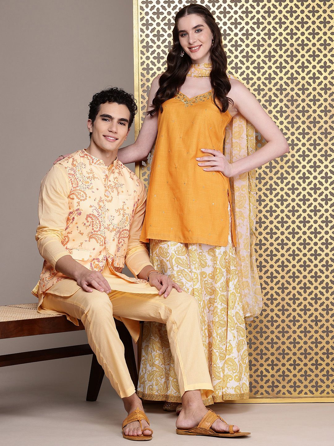 House of Pataudi Women Ethnic Motifs Regular Jashn Kurti With Palazzos & Dupatta