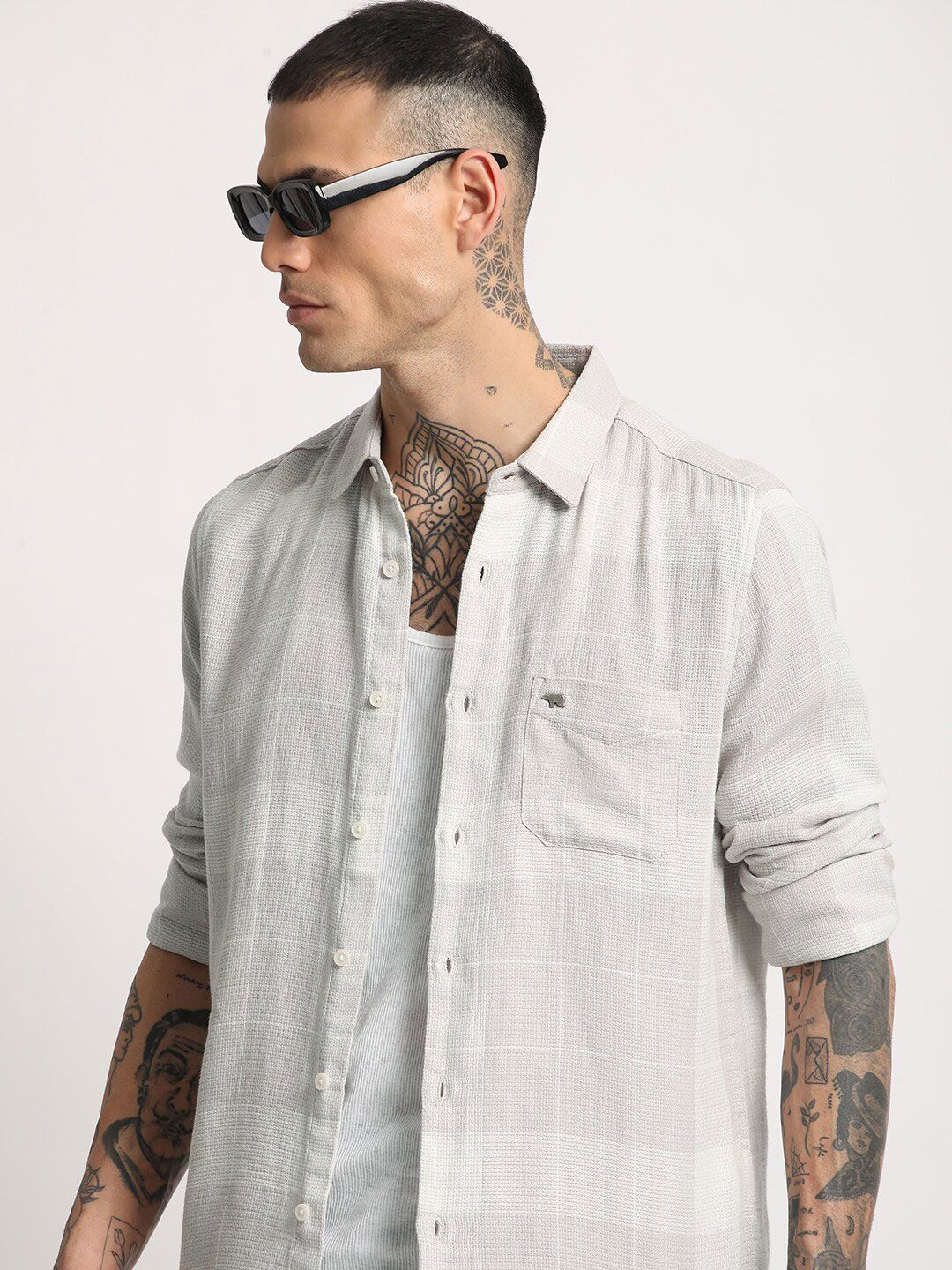 THE BEAR HOUSE Men Checked Slim Fit Spread Collar Casual Shirt
