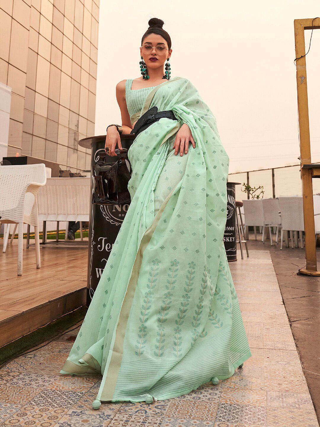 Saree mall Sea Floral Zari Woven Design Banarasi Silk Sarees