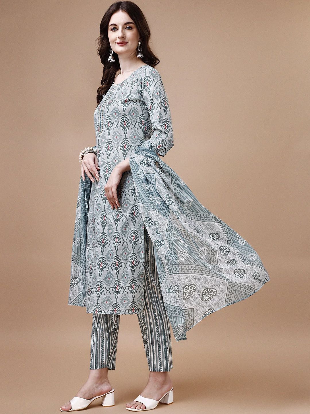 KALINI Ethnic Motifs PrintedStraight Kurta With Trousers & Dupatta