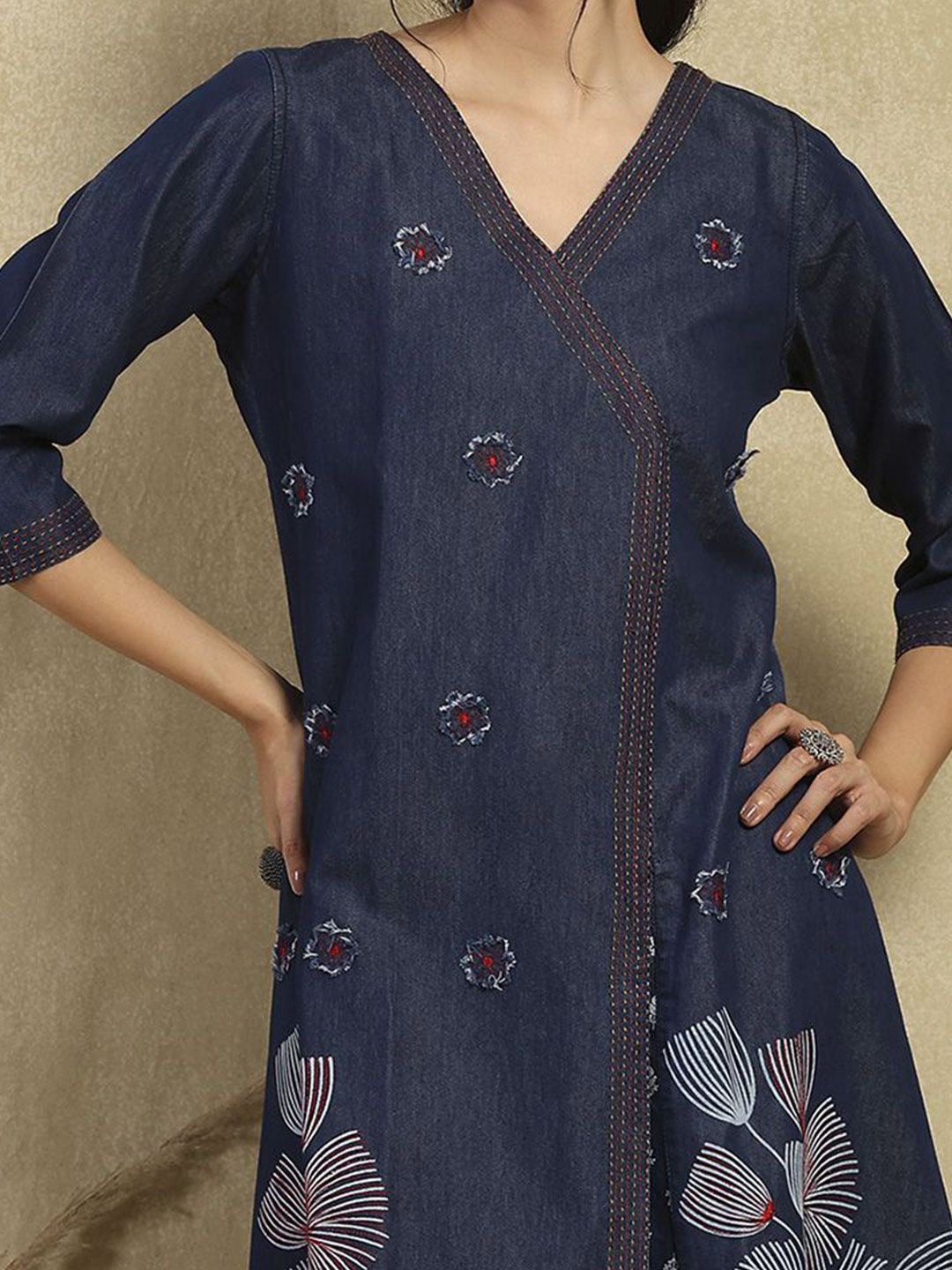 Rumah Wanita Chikankari Denim Biru Tua Kurta Dihiasi Tangan