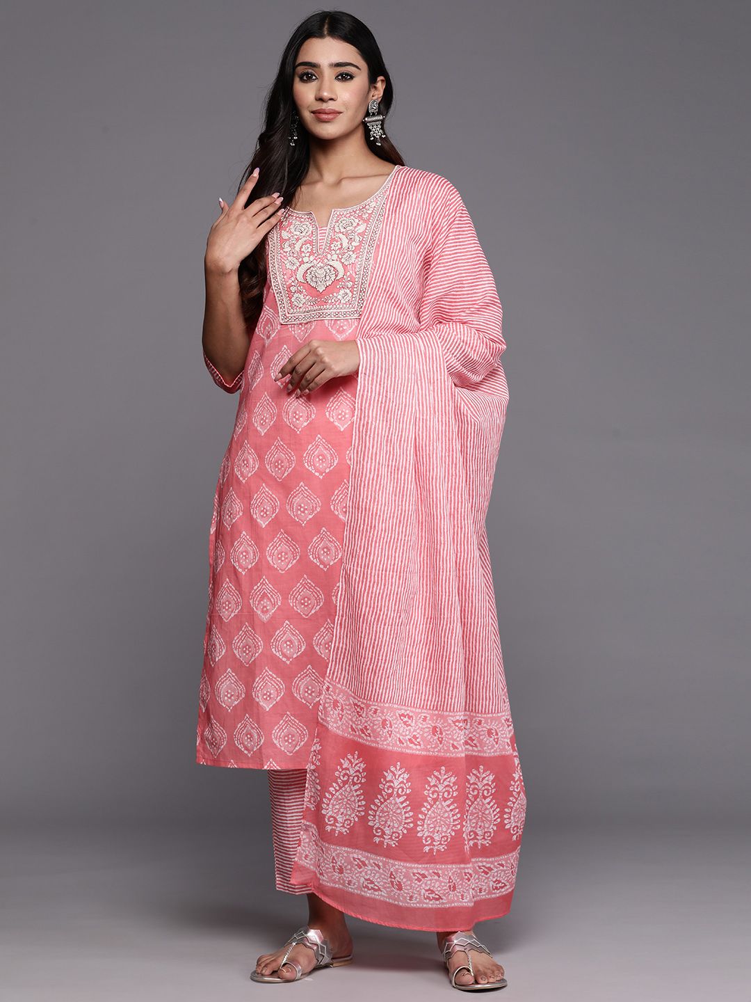 Libas Women Ethnic Motifs Yoke Design Thread Work Pure Cotton Kurta Set