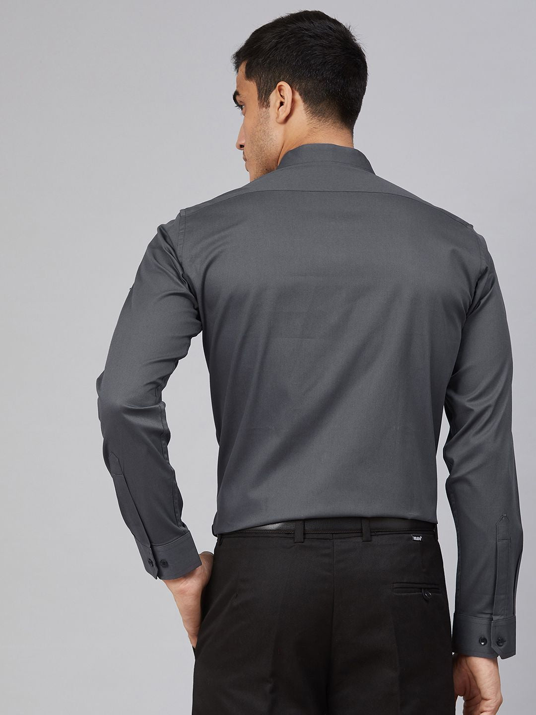 DENNISON Men Charcoal Grey Smart Slim Fit Solid Formal Shirt