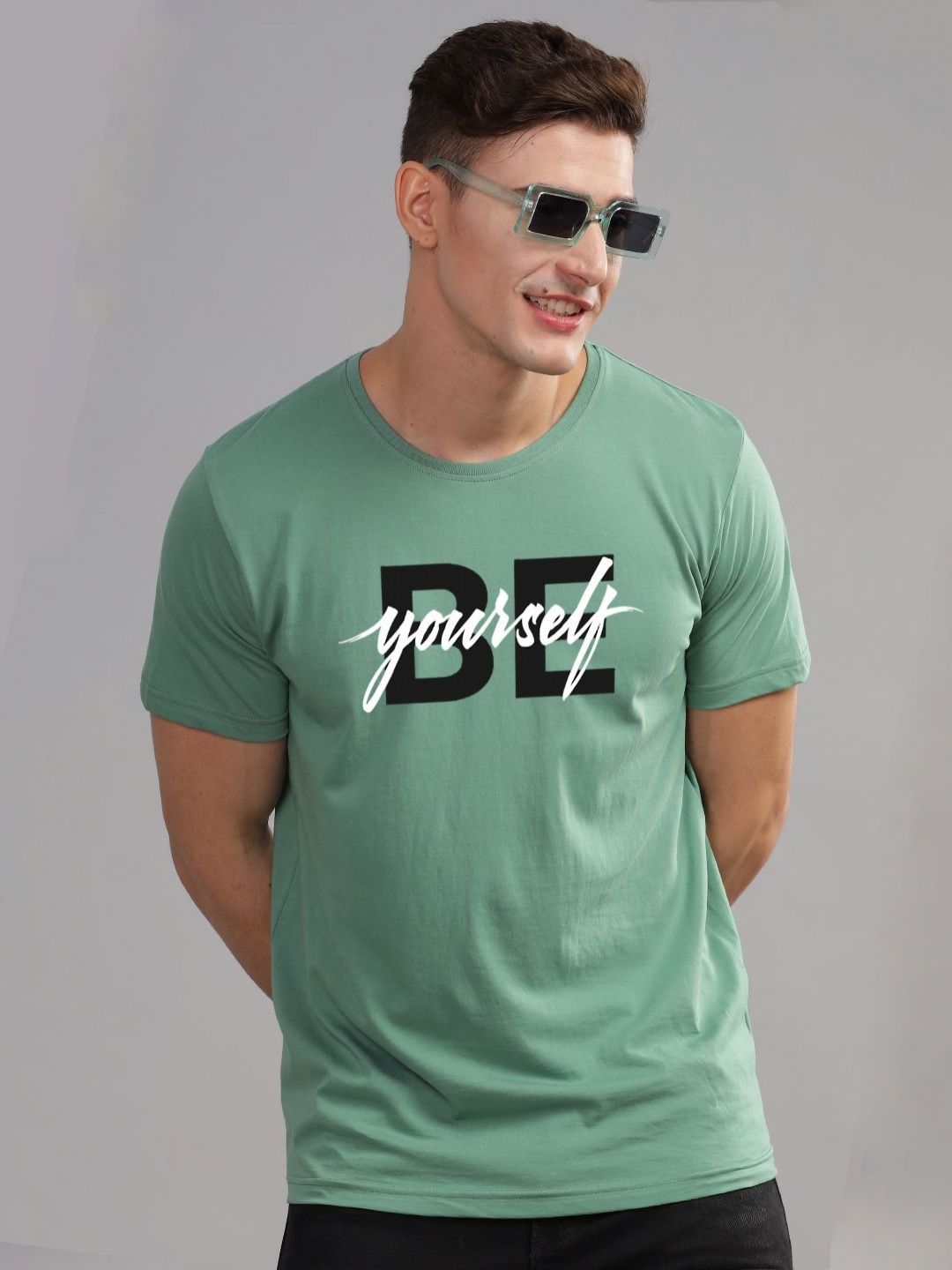 ADRO Men Typography Printed Applique T-shirt