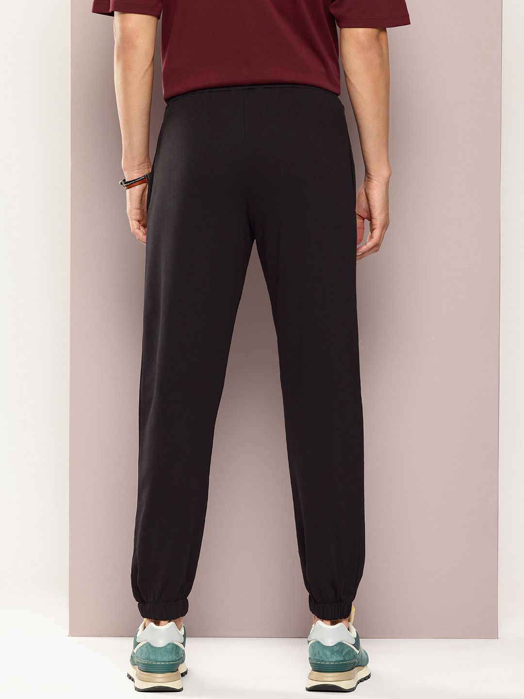 Dillinger Men Solid Joggers