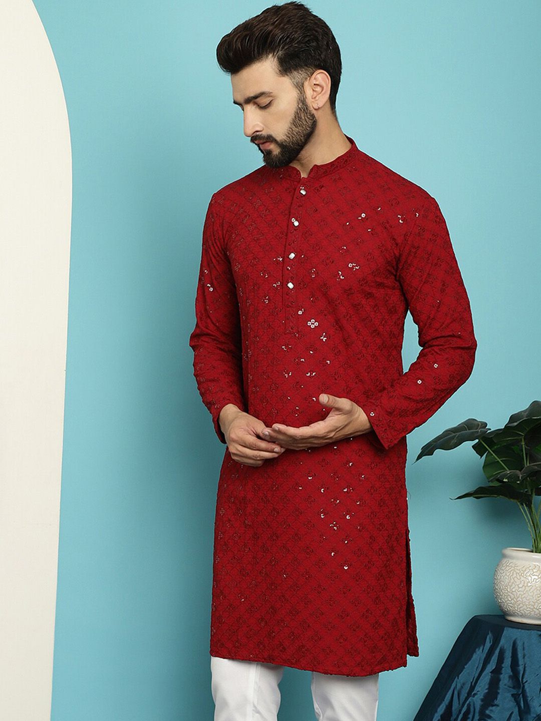 SOJANYA Floral Embroidered Pure Cotton Mirror Work Thread Work Kurta
