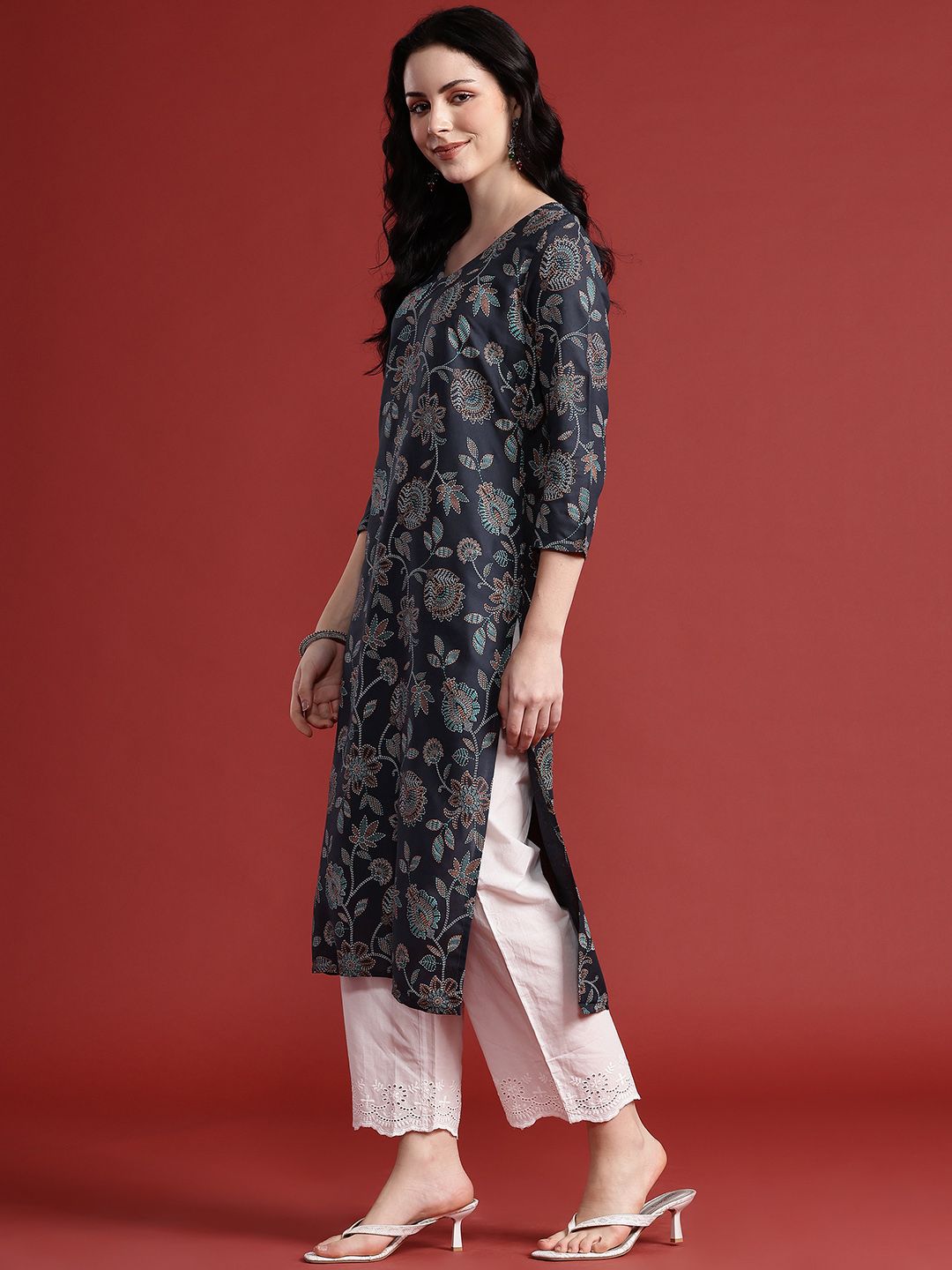 Anouk Floral Printed Straight Kurta