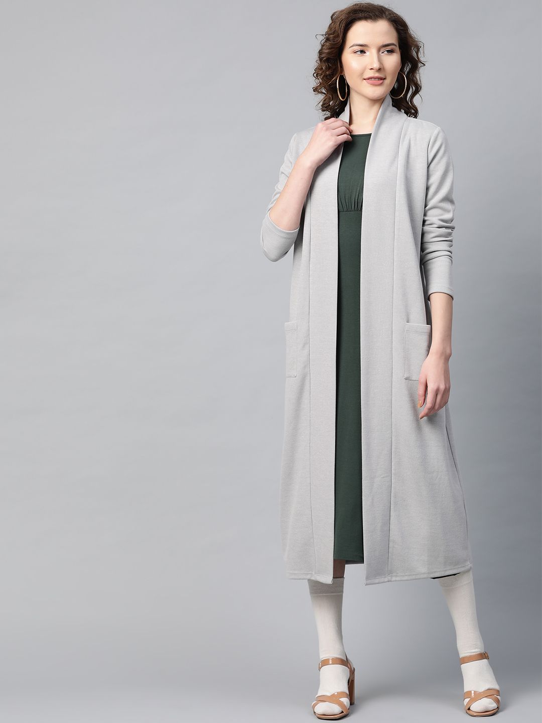 Sassafras Wanita Kelabu Kelabu Pepejal Longline Front Shrug