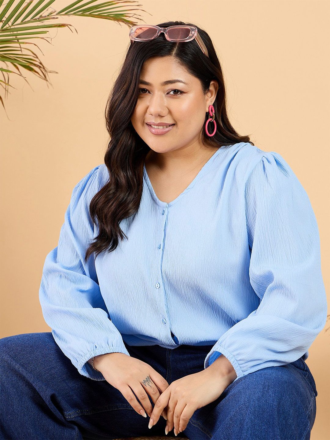 CURVY STREET Plus Size V-Neck Puff Sleeve Top