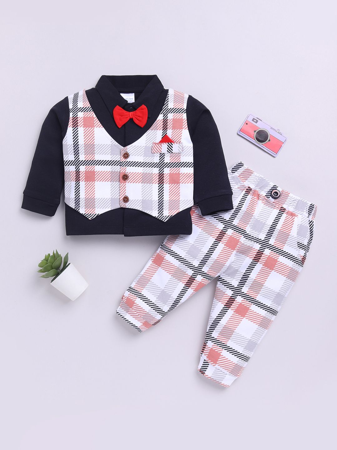 Moms Love Infant Boys Checked Pure Cotton Clothing Set