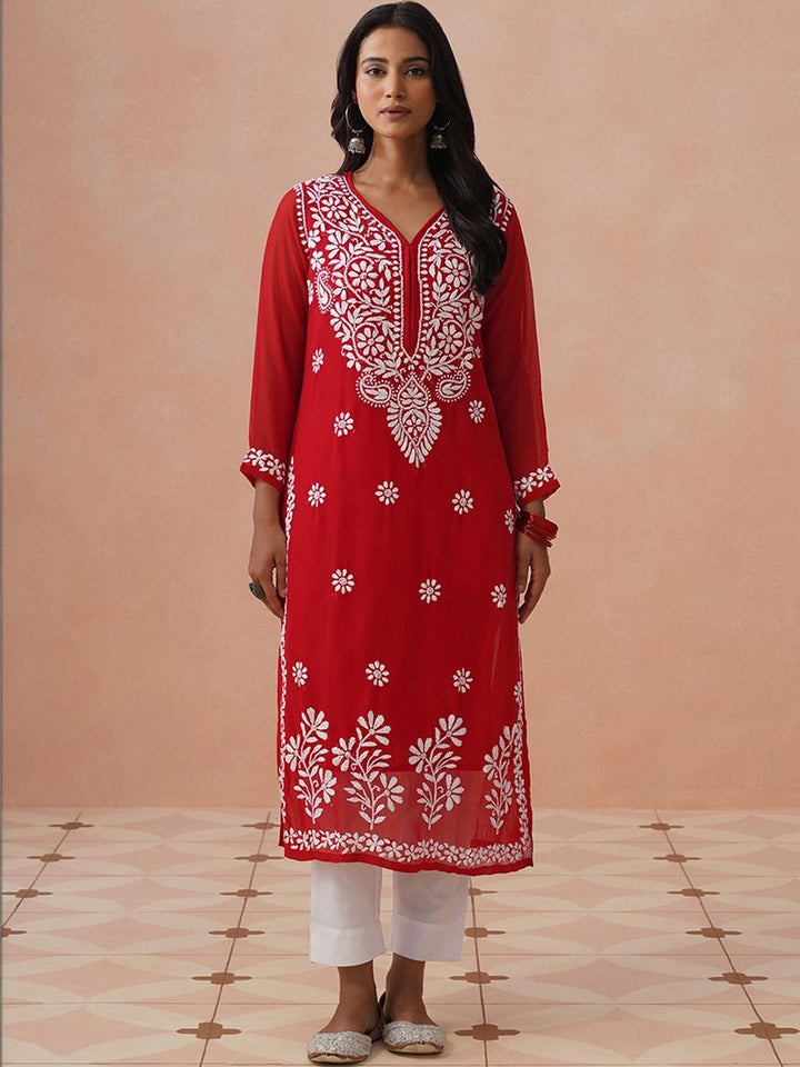 House of Chikankari Women Embroidered Chikankari Georgette Kurta