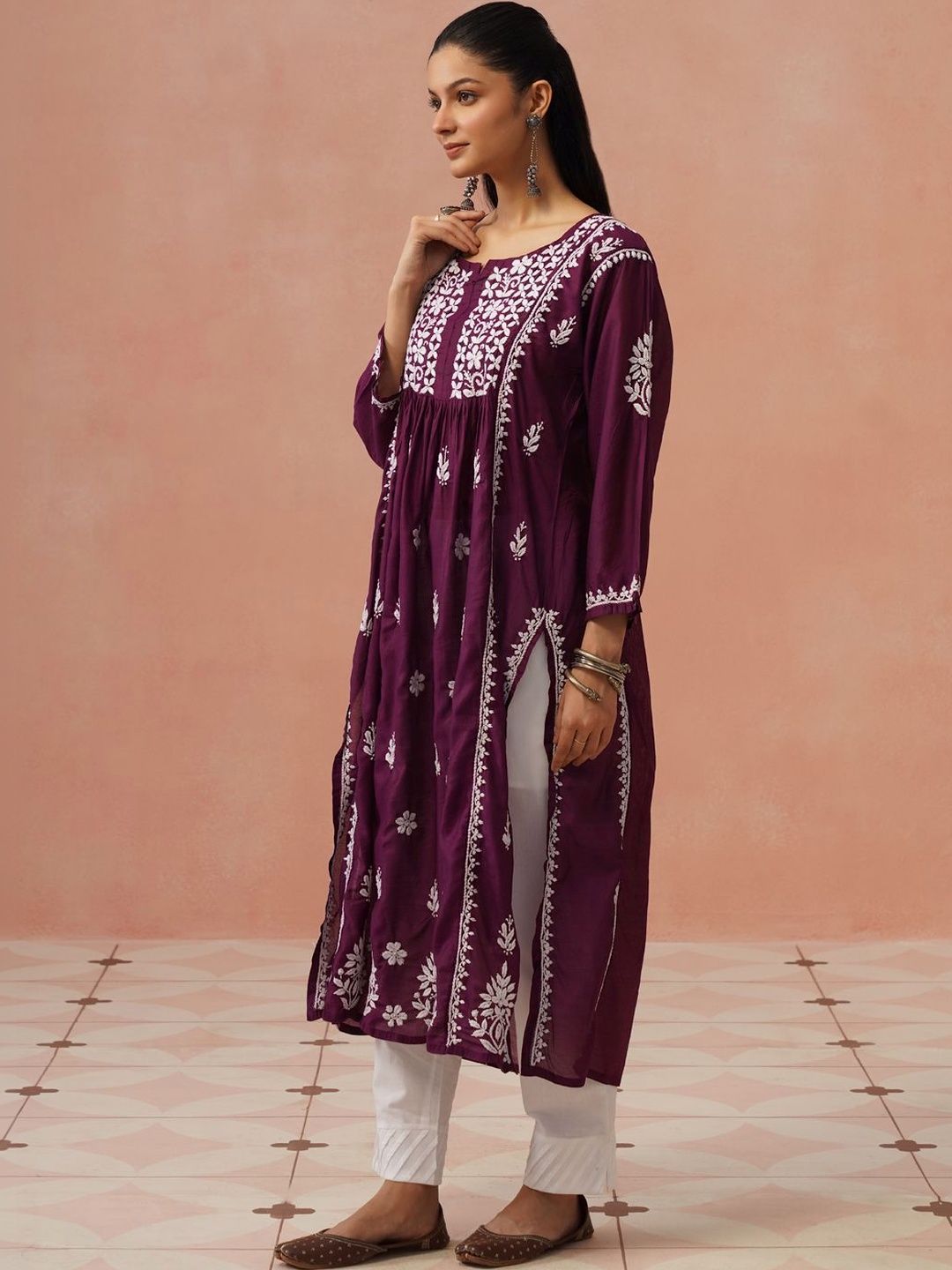 House of Chikankari Women Embroidered Chikankari Chanderi Silk Kurta