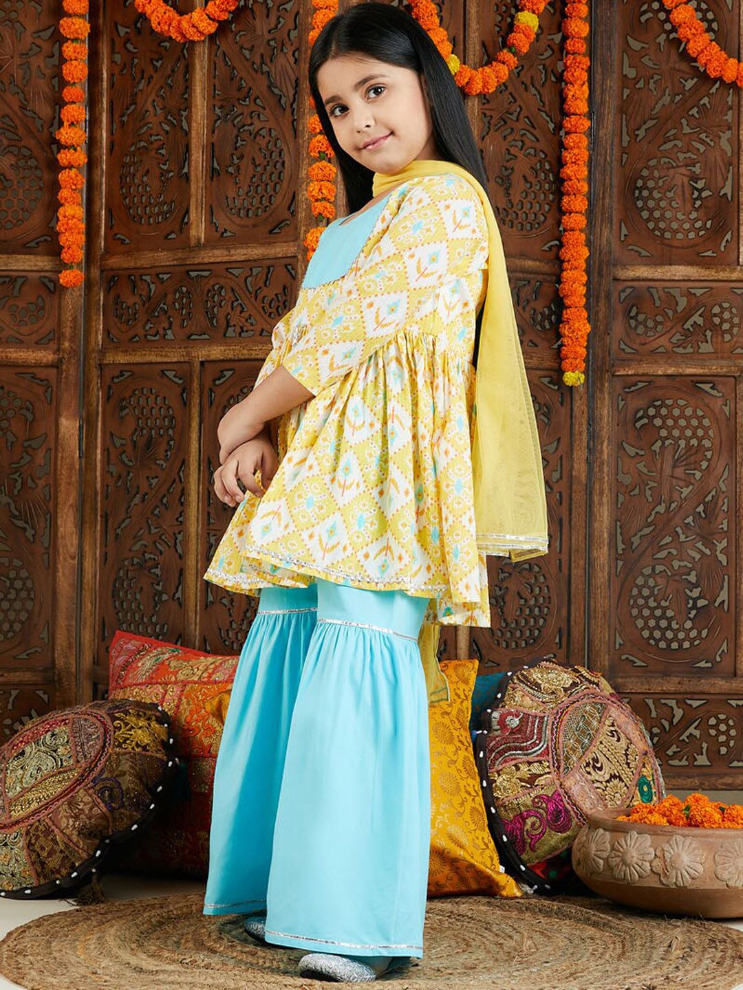 VASTRAMAY Girls Ethnic Motifs Printed Gotta Patti Cotton Kurti With Sharara & Dupatta