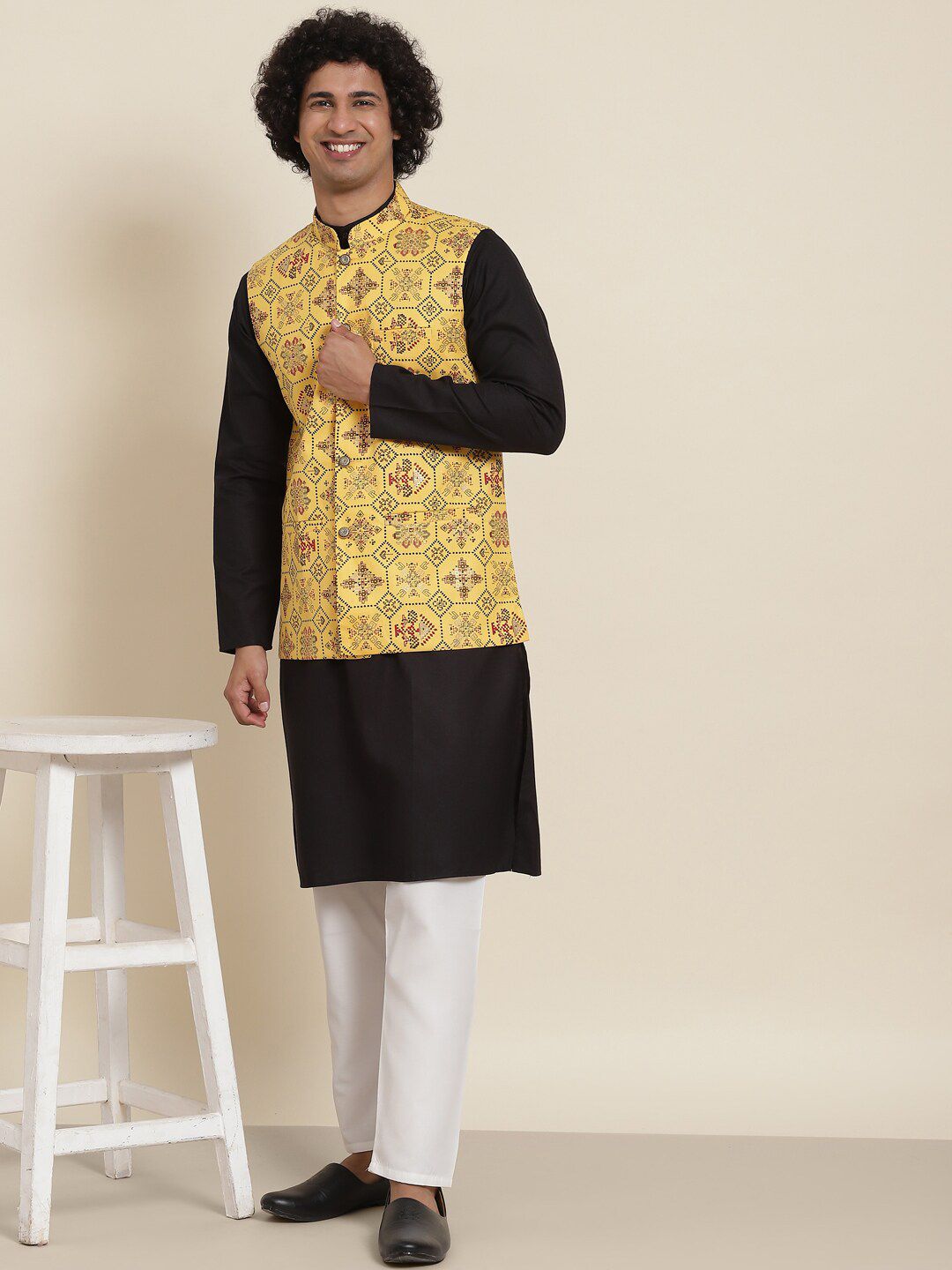 SOJANYA Kurta Biasa Kolar Mandarin Dengan Baju Tidur & Jaket Nehru