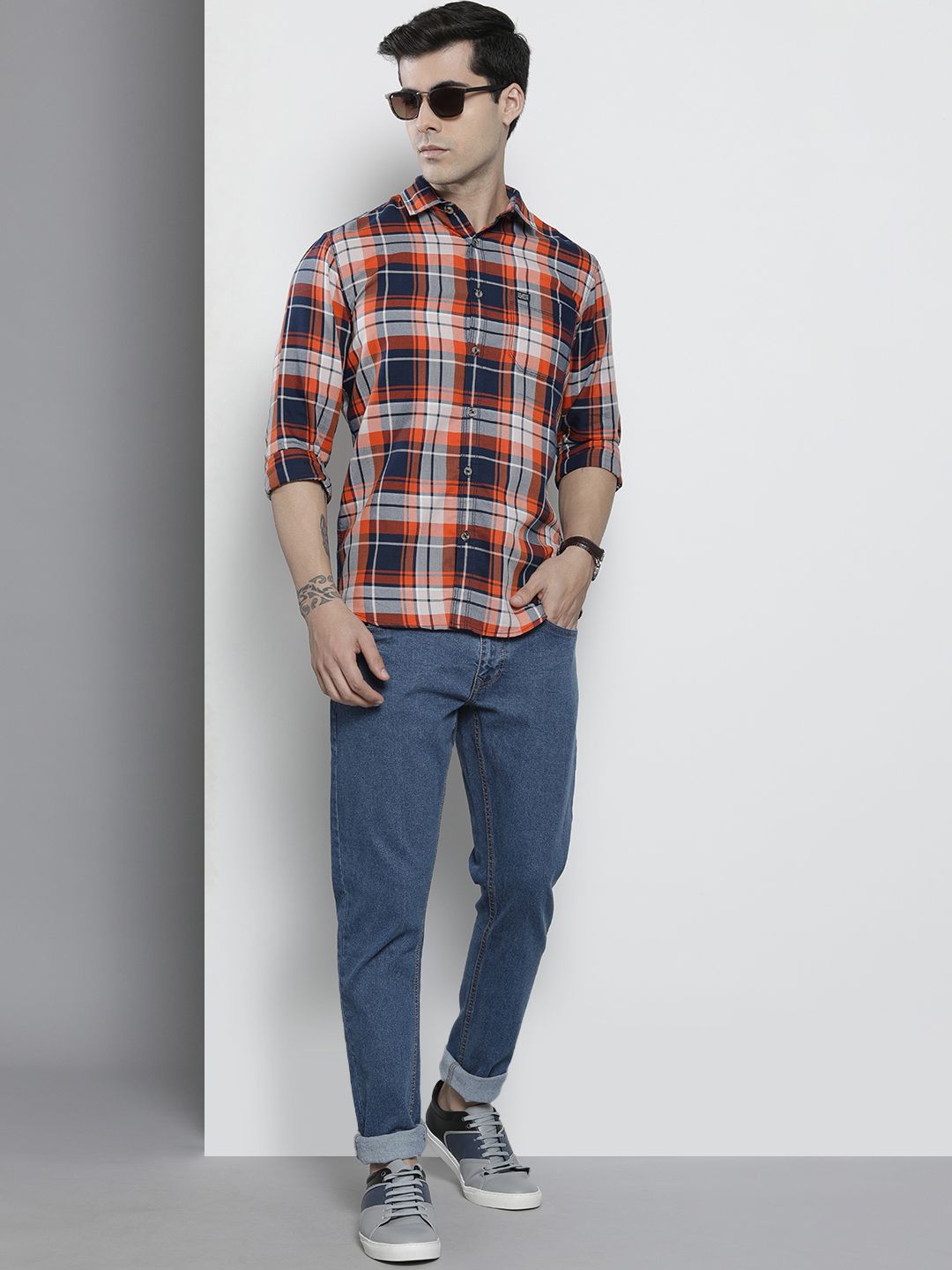 The Indian Garage Co Men Navy Blue Classic Checked Casual Shirt