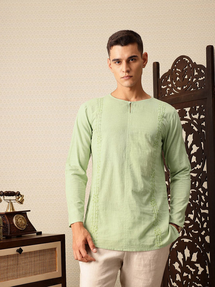 House of Pataudi Floral Embroidered Keyhole Neck Pure Cotton Jashn Kurta