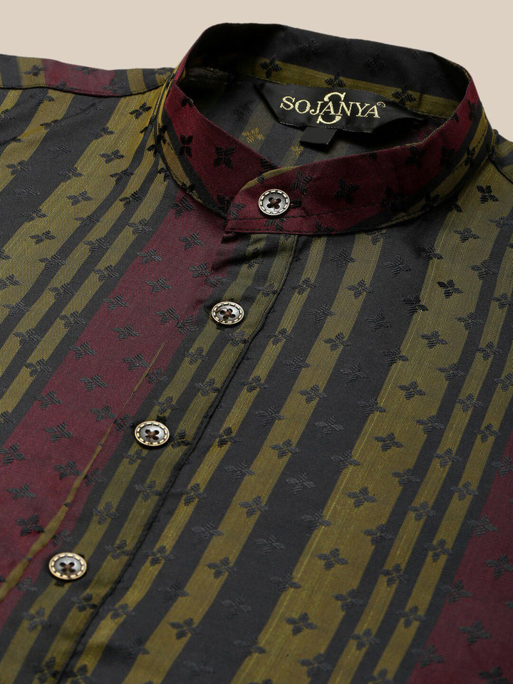 SOJANYA Kurta Kerja Benang Bunga Hijau & Hitam Lelaki