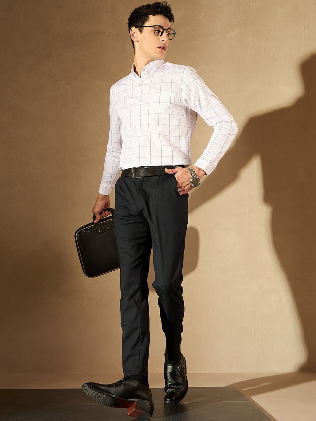 DENNISON Tapered Fit Pleated Trouser