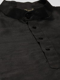 SOJANYA Men Black Kurta with Churidar & Jacket