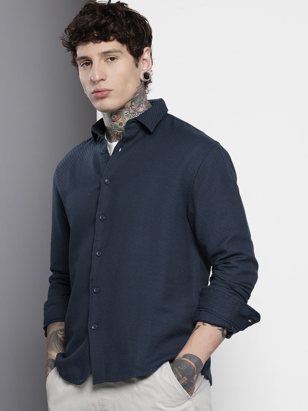 The Indian Garage Co Men Relaxed Fit Solid Dobby Resort Wear Shirt