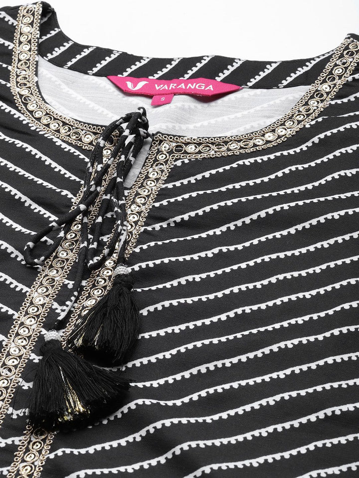 Varanga Women Black & White Striped Kurta