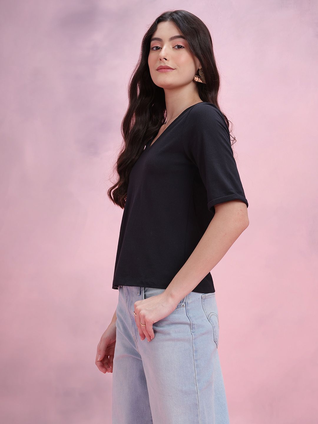 DressBerry V-Neck Regular Fit T-shirt