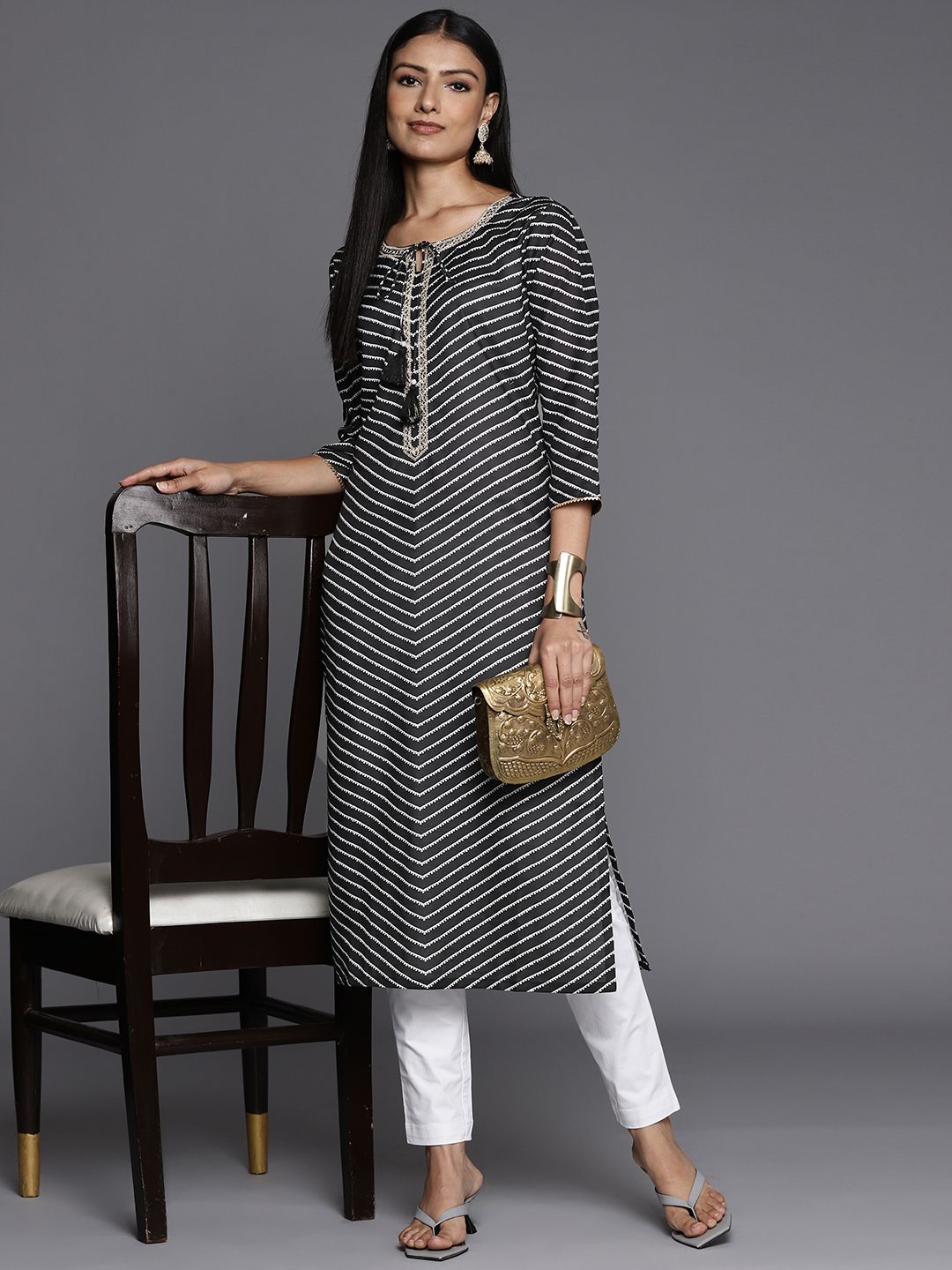Varanga Women Black & White Striped Kurta