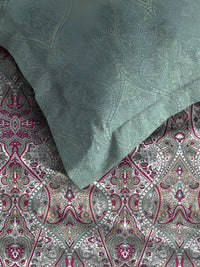 MYTRIDENT Grey & White Geometric 210 TC Cotton King Bedsheet with 2 Pillow Covers