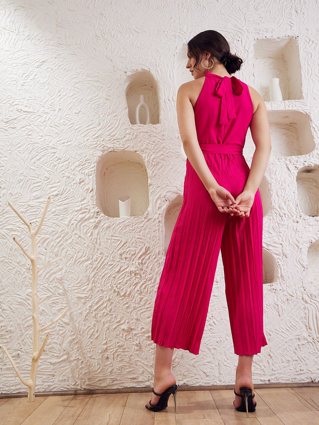 Berrylush Pink Halter Neck Pleated Culotte Jumpsuit