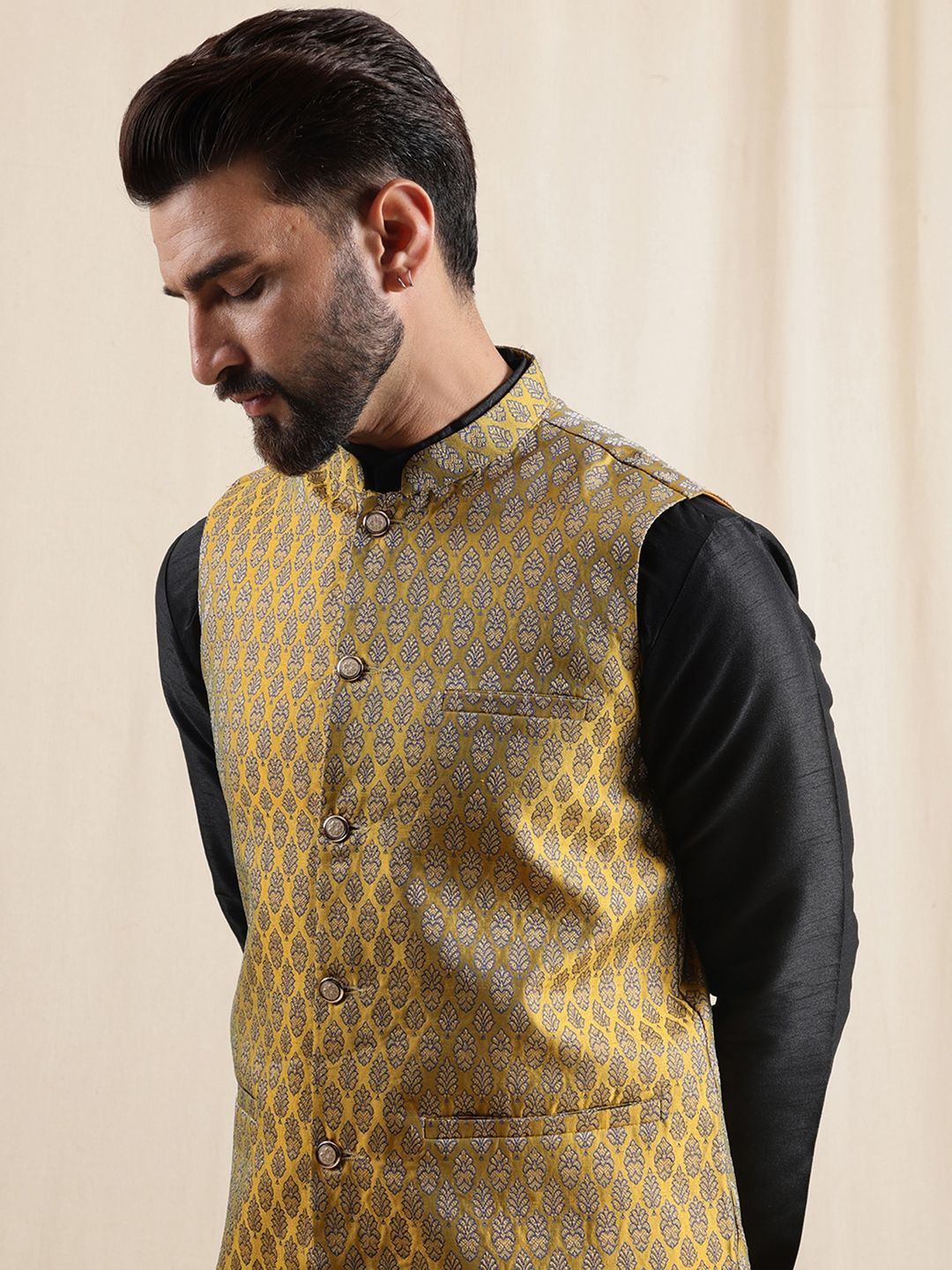 Anouk Men Regular Kurta with Pyjamas  & Nehru Jacket