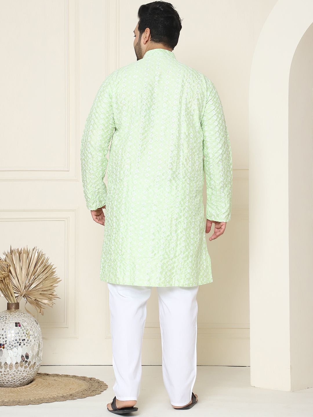 SOJANYA PLUS Floral Embroidered Thread Work Silk Cotton Straight Kurta with Pyjamas