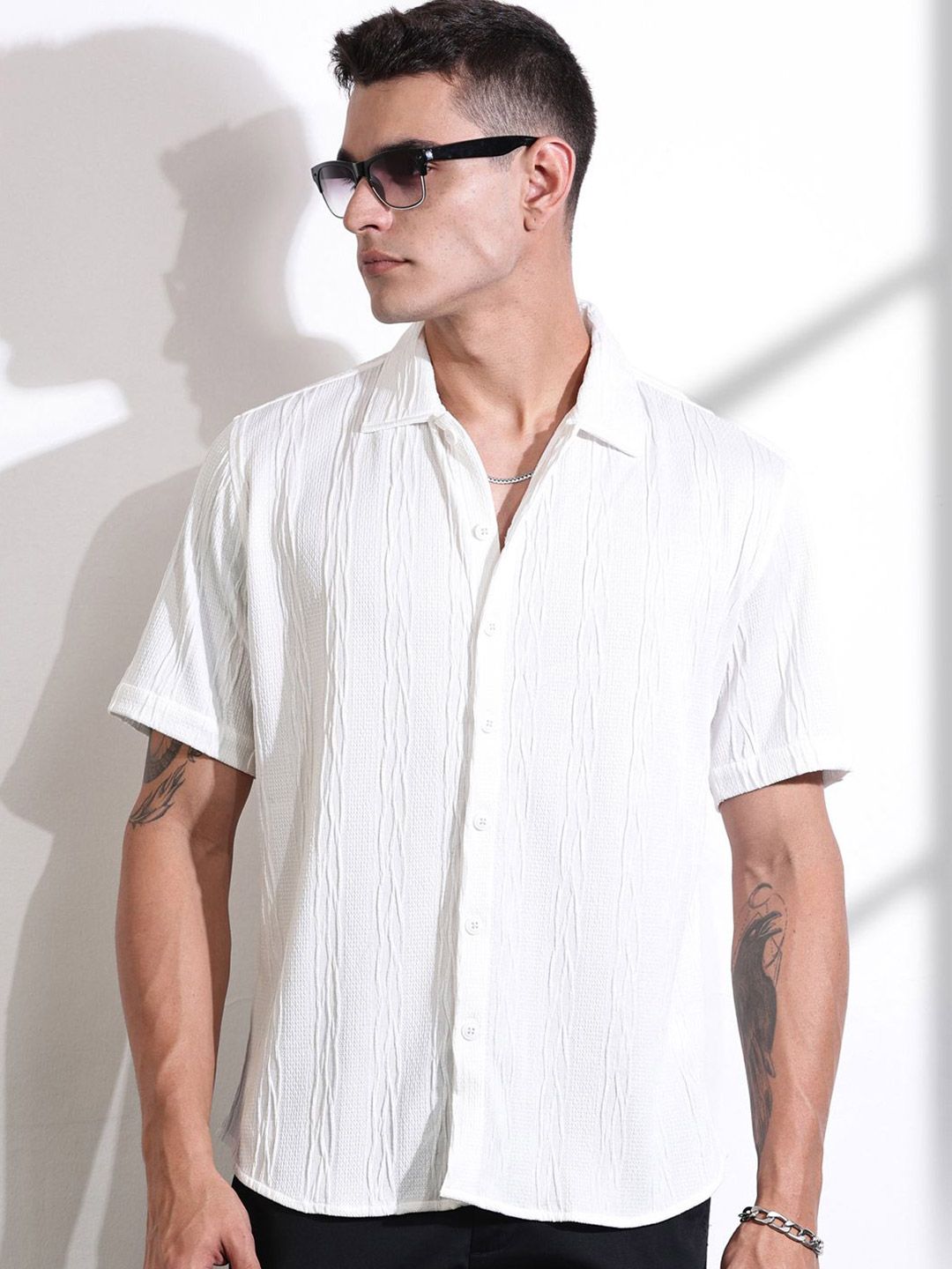 Thomas Scott Men Smart Fit Cutaway Collar Textured Casual Shirt
