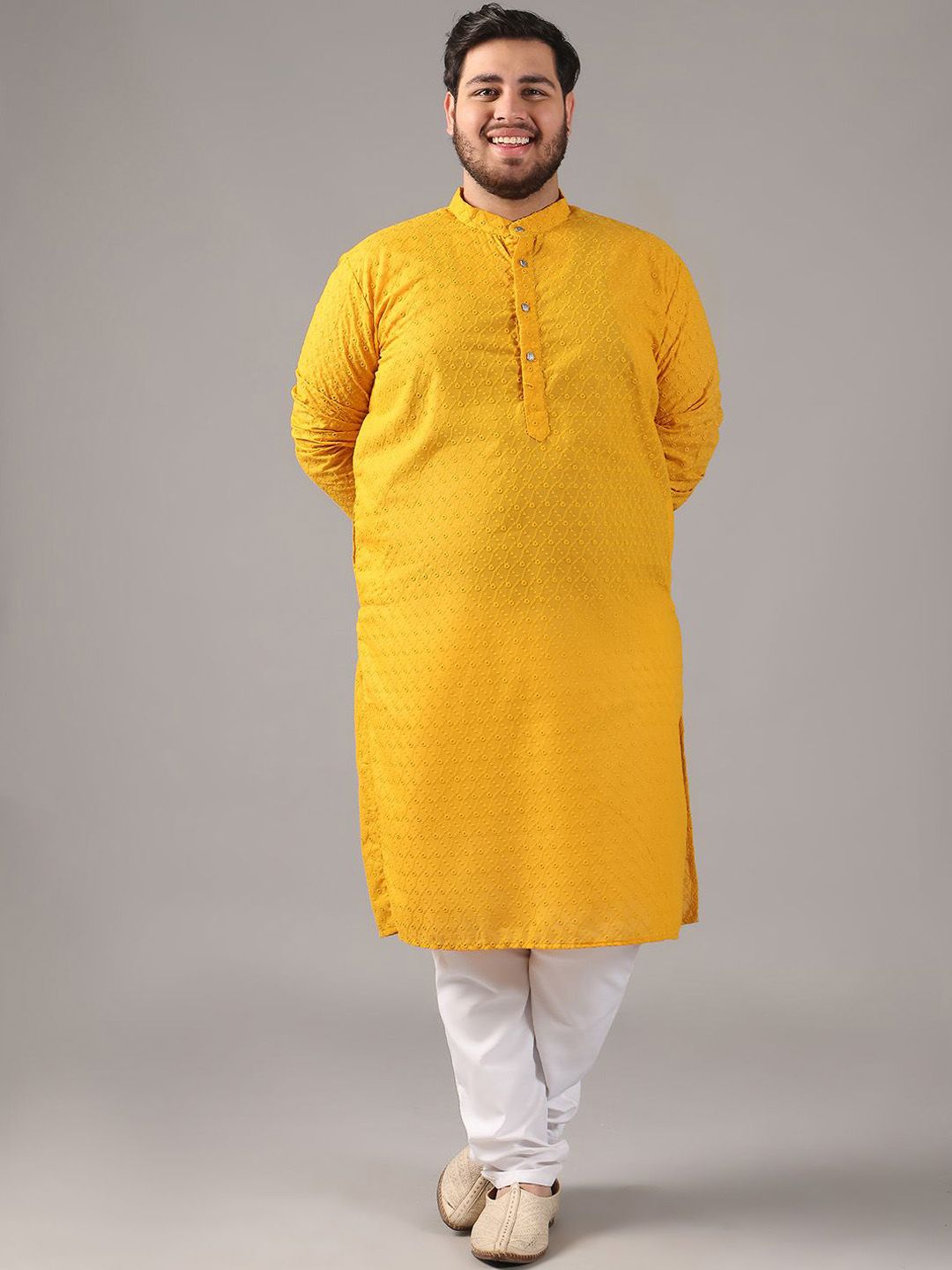 SOJANYA PLUS Plus Size Men Ethnic Motifs Embroidered Pure Cotton Kurta With Pyjamas