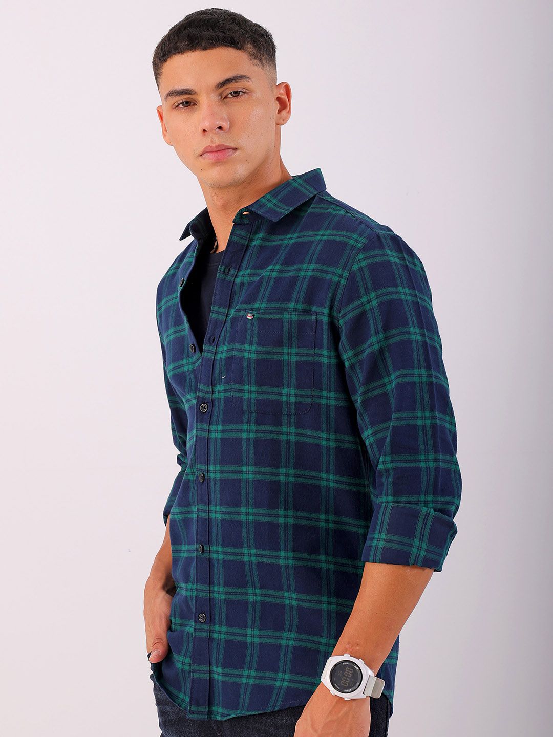The Indian Garage Co Men Spread Collar Checked Cotton Slim Fit Casual Shirt