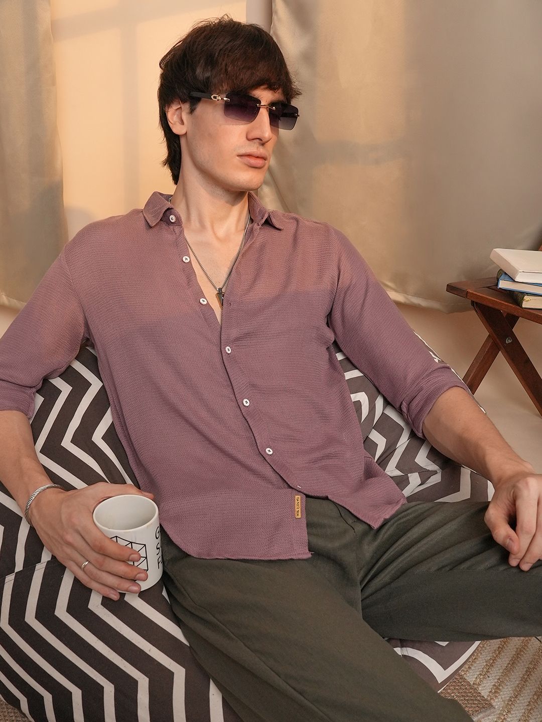 Campus Sutra Men Comfort Textured Opaque Casual Shirt