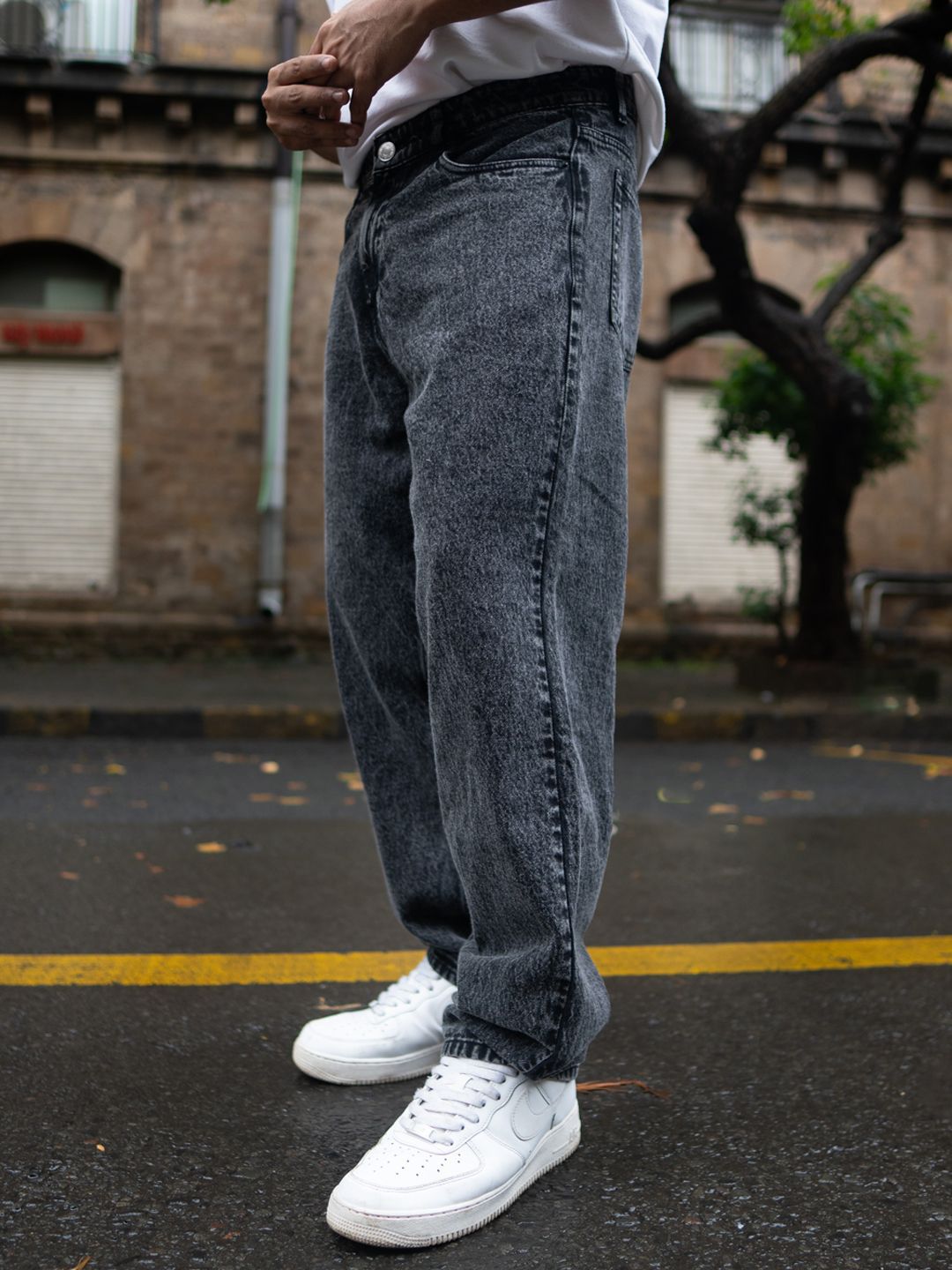 Powerlook Men Mid-Rise Relaxed Fit Heavy Fade Jeans