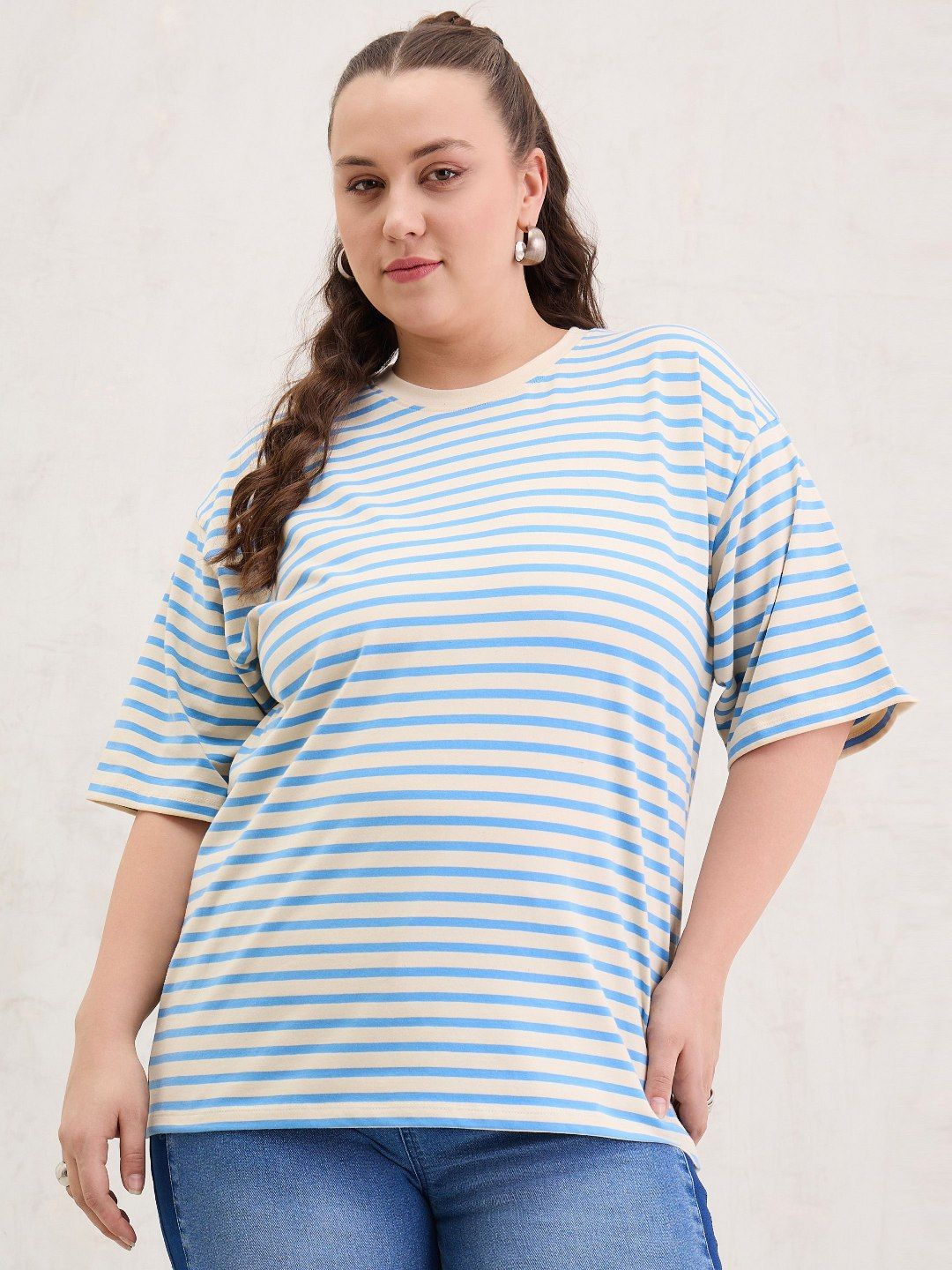SASSAFRAS Curve Women Plus Size Striped Round Neck Relaxed Fit T-shirt