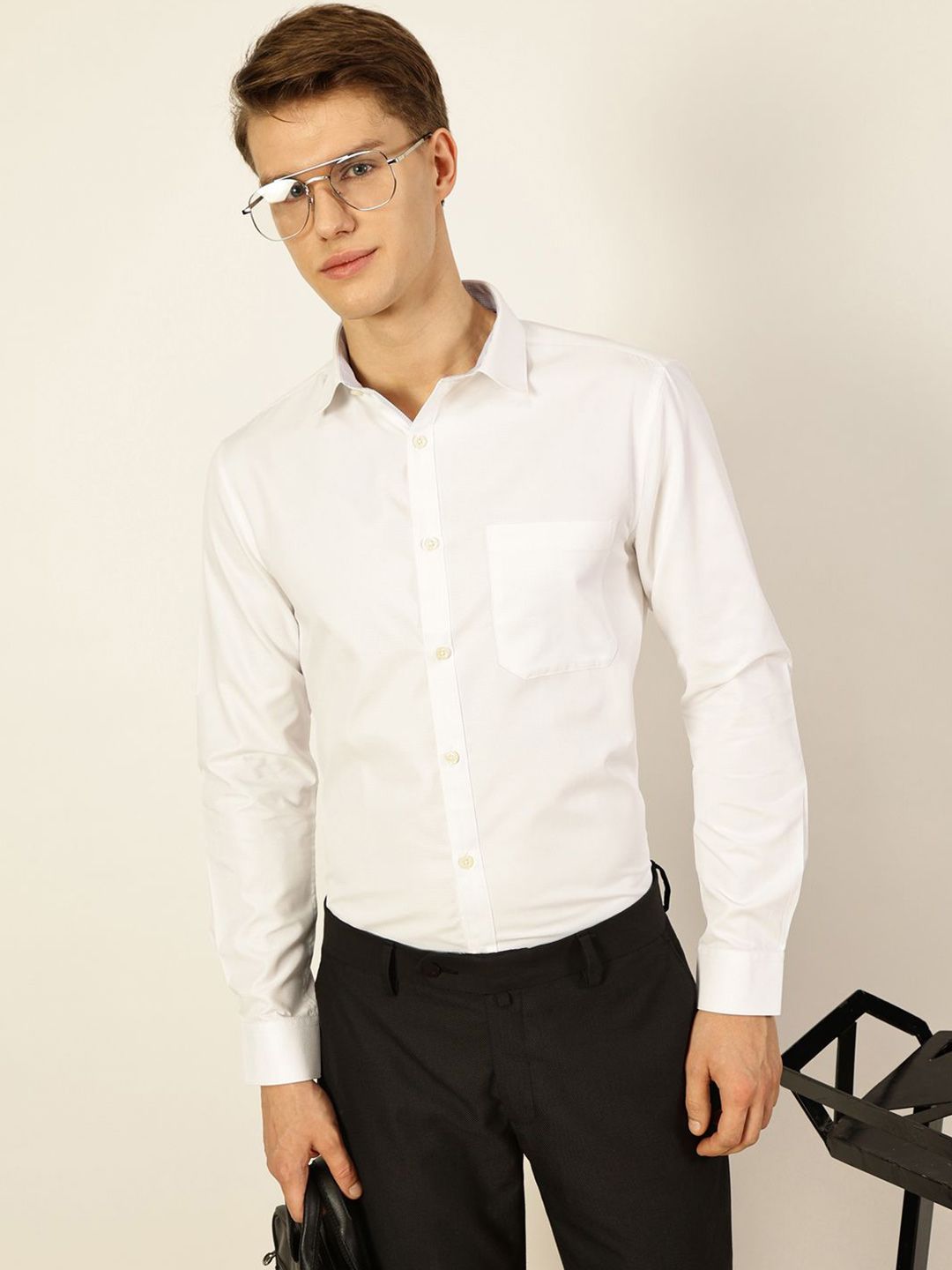 Thomas Scott Men Smart Cutaway Collar Solid Cotton Formal Shirt